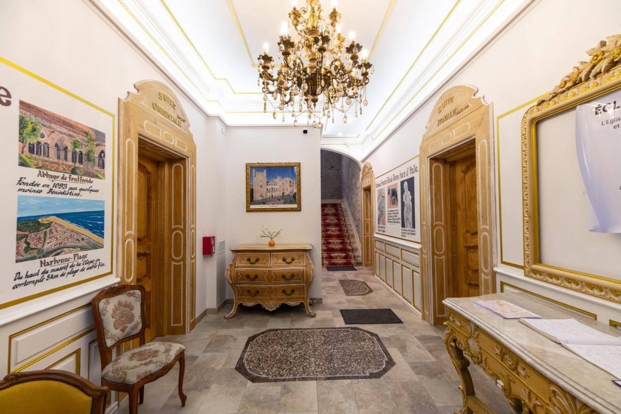 Familial Maison De L'église Du Couvent Pensión *