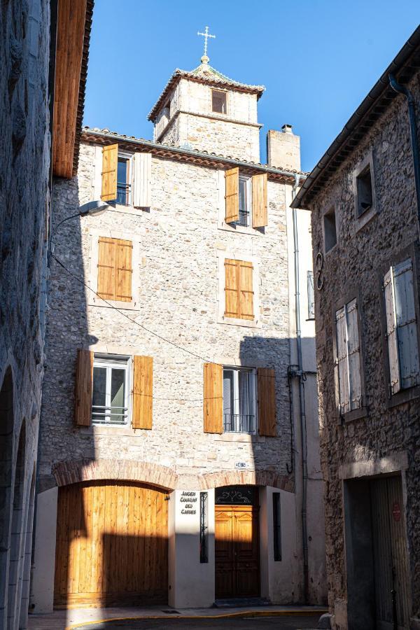 Familial Maison De L'église Du Couvent *